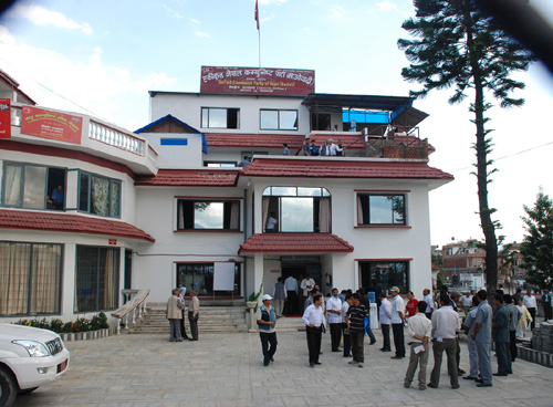 काठमाडौं पेरिसडाँडास्थित एनेकपा माओवादीको केन्द्रीय कार्यालय । 