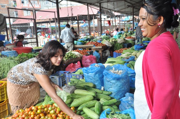 खाद्य पदार्थ १३ प्रतिशतले महंगियो