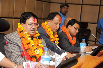 उद्योग वाणिज्य महासंघको नयाँ नेतृत्वसँग अपेक्षाको भारी