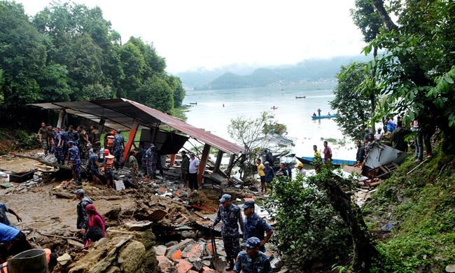 फेवाताल किनारको रेष्टुरेन्ट पुरिंदा तीनको मृत्यु, एक बेपत्ता (अपडेट)