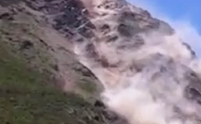 भूकम्पपछि तीन हजार पहिरो