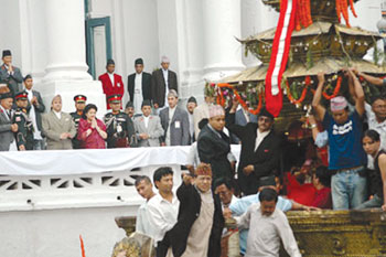 राष्ट्रपतिमा ‘राजा’ नखोजौं