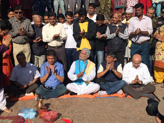 मोदीको पापमोचन गर्न पशुपतिनाथमा पूजा