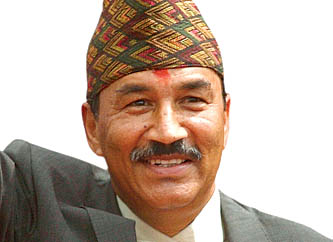 परराष्ट्रमन्त्री थापा चीन जाँदै