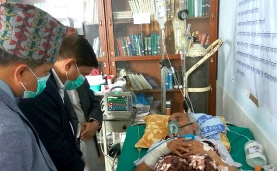 सरकारी वार्ता टोली र डा केसीका प्रतिनिधिबीच ३ बजे वार्ता