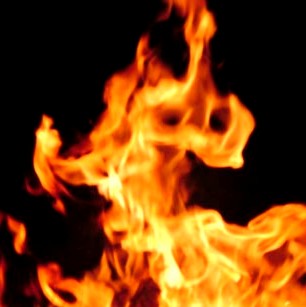 रोल्पामा आगलागीबाट आठ घर ध्वस्त