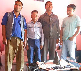 गैंडाको खाग सहित चार जना पक्राउ