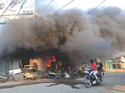 म्यानमारमा साम्प्रदायिक हिंसा, संकटकाल घोषणा