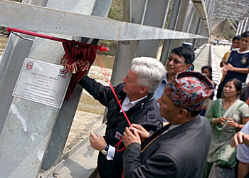 हिमाल तराईसँग जोडिंदै