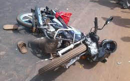 मोटरसाइकलमा दुर्घटनामा  दुईको  मृत्यु