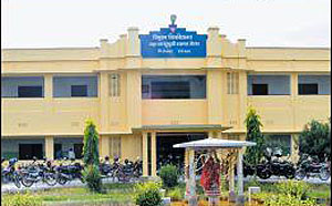 वीरगञ्जमा १३ विद्यार्थी संगठनको अनशन