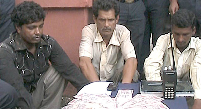 डेढ लाख भारतीय नक्कली नोटसहित तीन पक्राउ