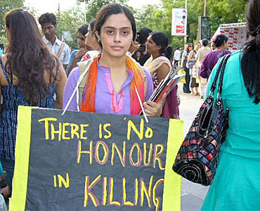 हाँसेको आरोपमा पाकिस्तानमा तीन महिलाको हत्या