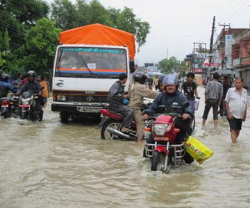 सुदूर तराई डुबानमा, जनजीवन प्रभावित