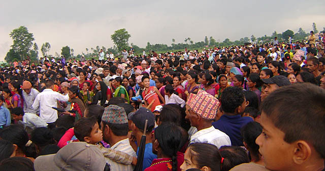 पूर्वराजाले भने, ‘जनता आऊ, देश बचाऊ भन्नोस’