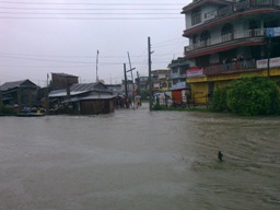 बाढीले एकको मृत्यु, एक बेपत्ता