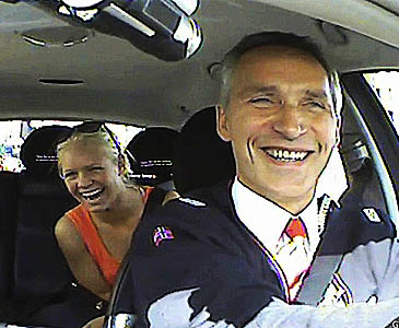 ट्याक्सी चालक बनेका प्रधानमन्त्री