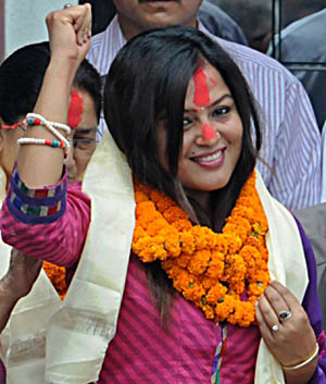 एमाओवादीले रेखा थापालाई पर्साबाट उठाउने