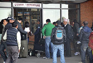 विदेश गएका लमजुङका दुईजनाको मृत्यु