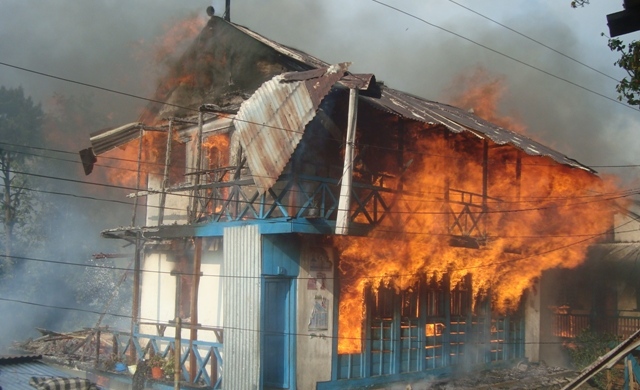 ताप्लेजुङमा आगलागीबाट  करोडौंको क्षति
