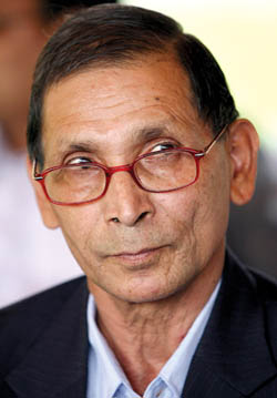 बैद्यका कार्यकर्ता पक्राउ