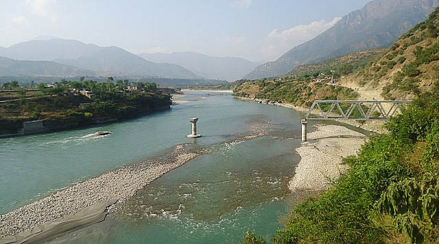 संविधानभन्दा पुलको चिन्ता