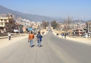 व्यापारीद्वारा गरुडा बजार बन्द