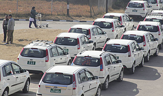त्रिभुवन विमानस्थलमा प्रि–पेड ट्याक्सी