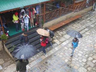 कहाँ कति पानी पर्यो