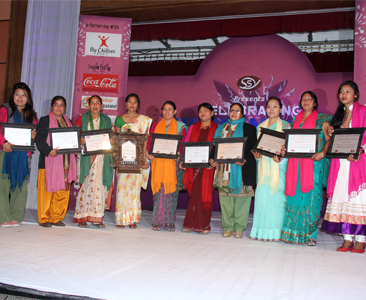 नौ महिलालाई नरदेवी सम्मान (तस्वीरसहित)