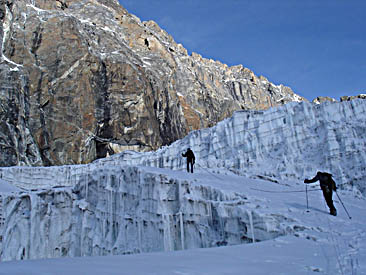 पर्यटकीय स्थलमा सरकारको बेवास्ता (सुन्दर चोलापासका तस्वीरसहित))