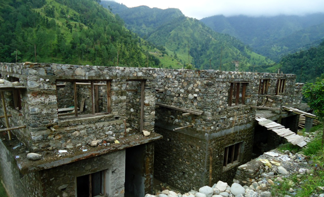 स्वास्थ्य चौकी बनाउने मजुदरले ज्याला पाएनन्