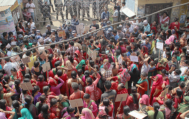 शिक्षिकाको मृत्युबारे छानबिन गर्न माग