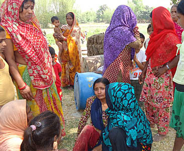 आगलागीबाट सिंगो गाउँ खरानी, एक बालिकाको मृत्यु